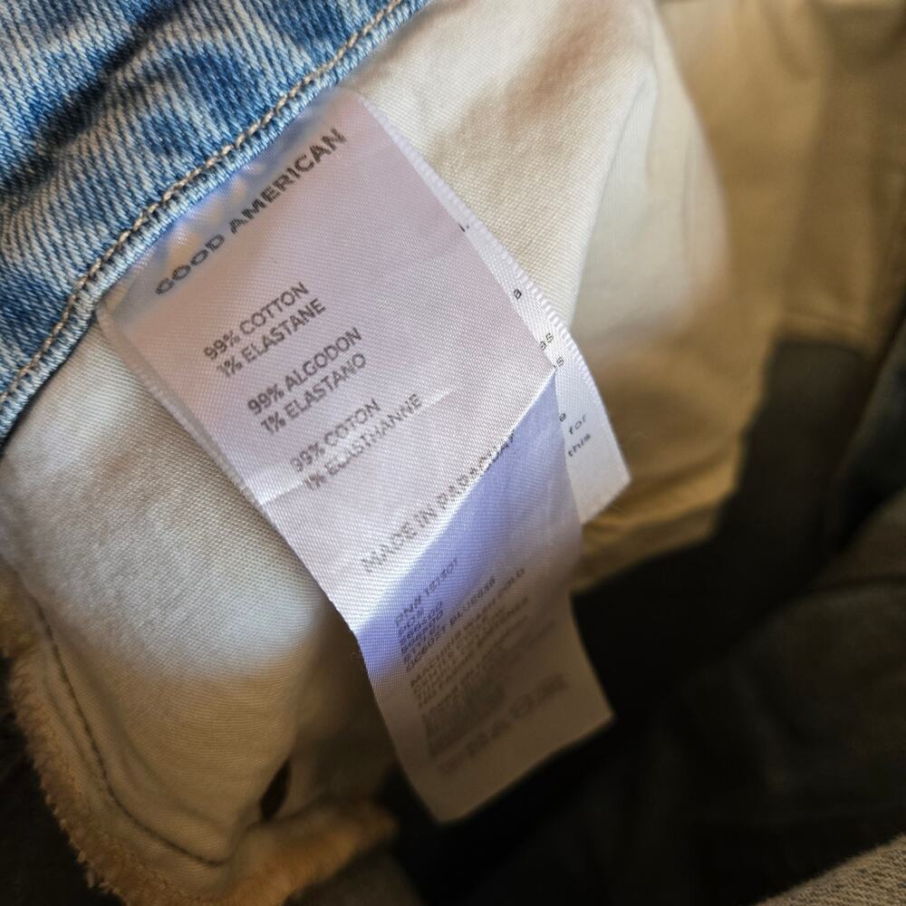 Good American Jean Good Classic Straight Leg Plus 24 Light Wash Distressed Denim - Picture 6 of 7